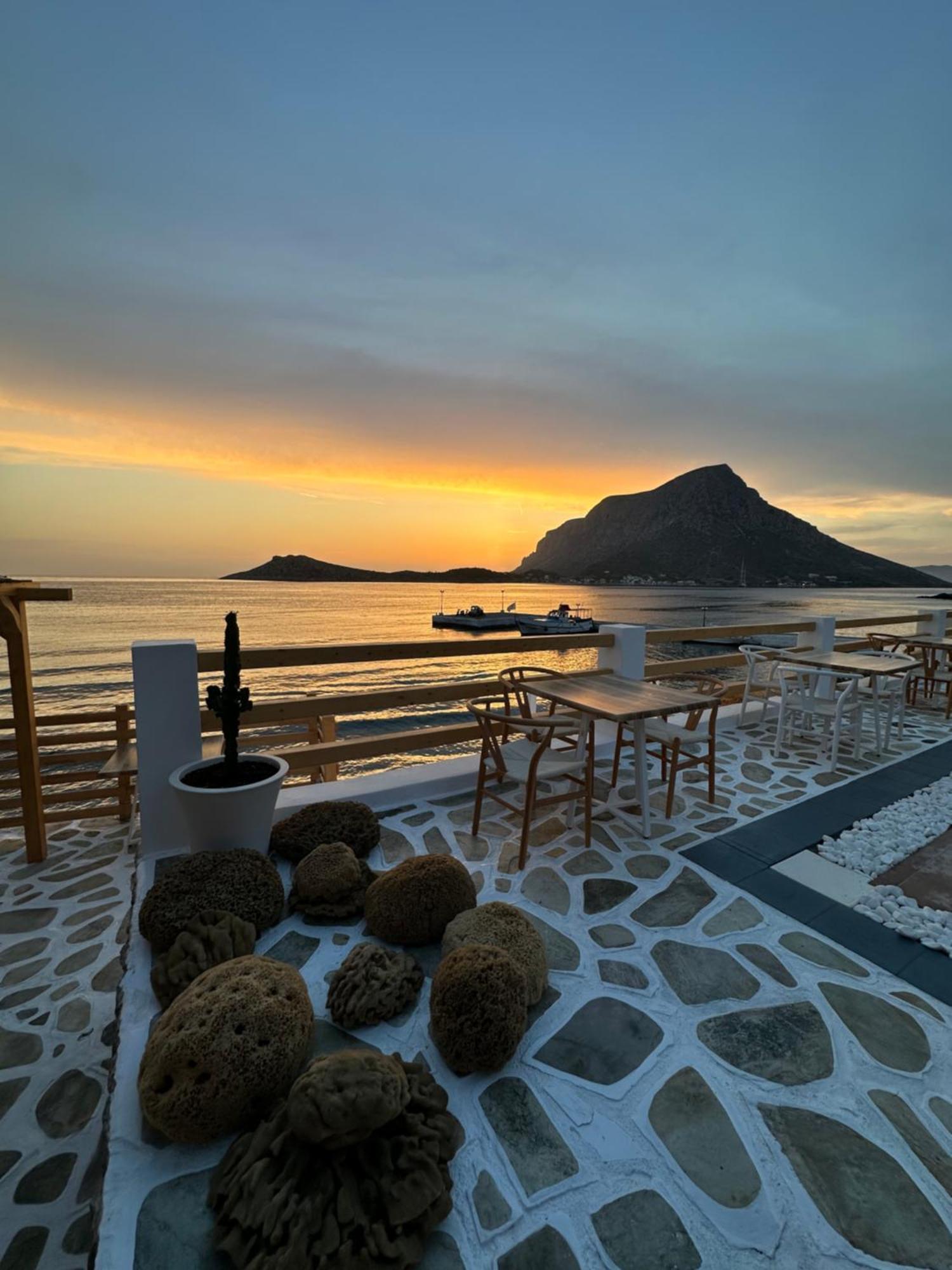 Spongia Hotel Suites & Spa Myrties Luaran gambar